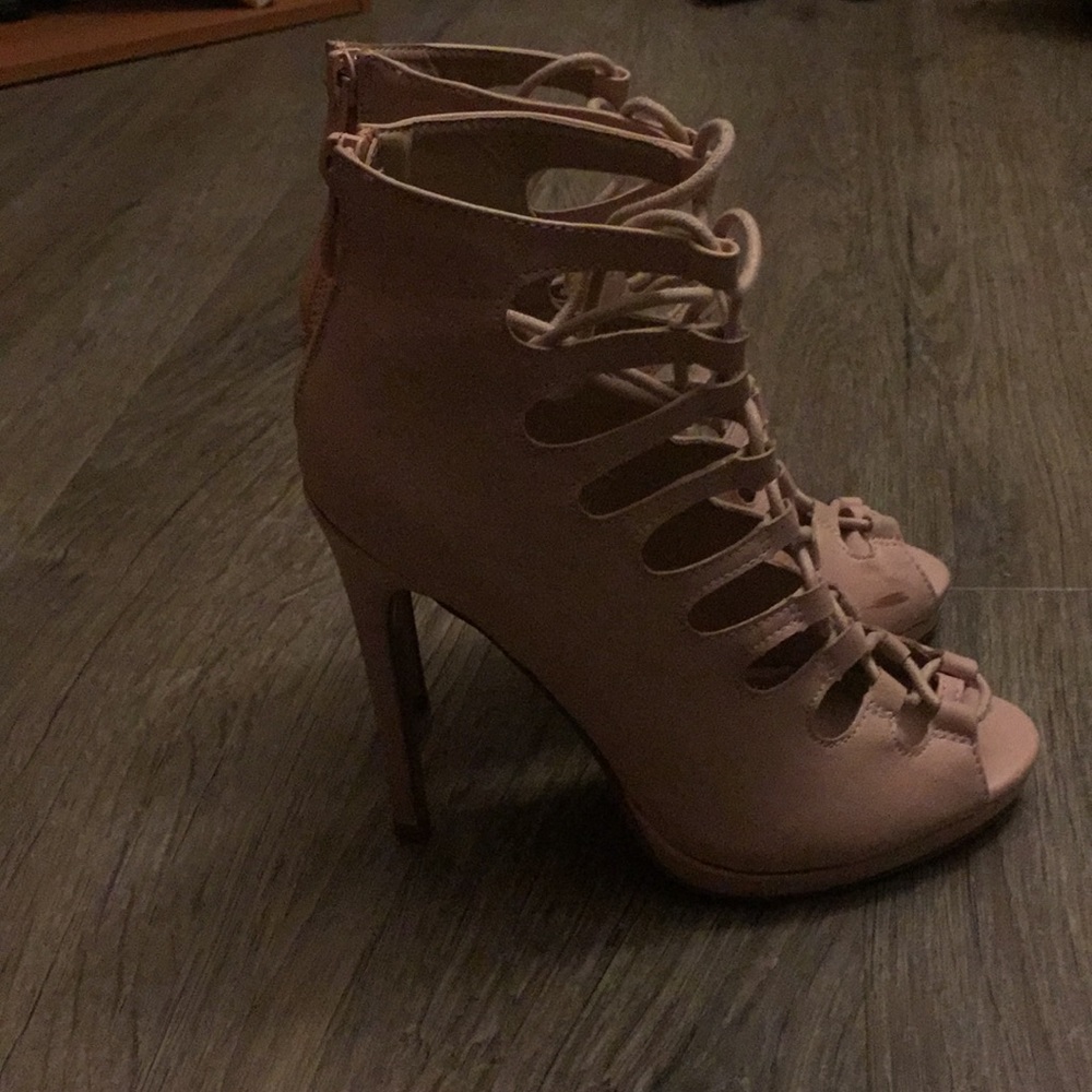 Heels - Picture 2 of 2